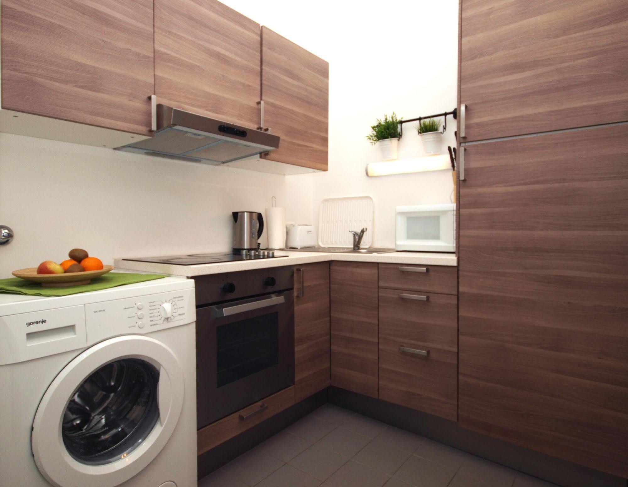 Checkvienna - Ruedengasse Apartment Luaran gambar